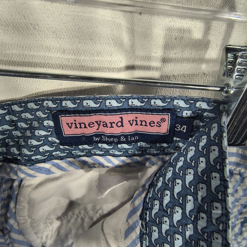 Vineyard Vines Men's Size 34 Flat Front Classic Blue Striped Shorts